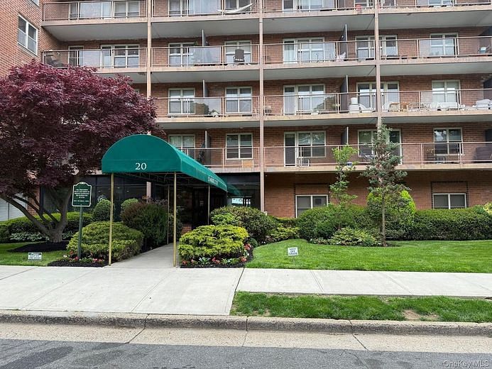 20 Wendell Street #18A