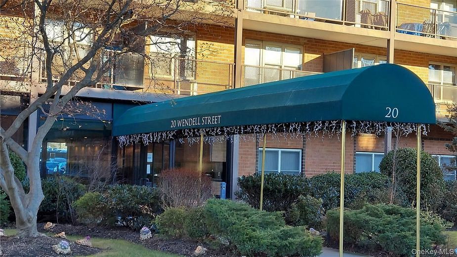 20 Wendell Street #26E