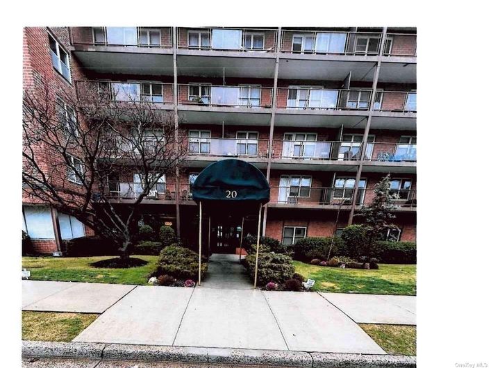 Image 1 of 5 for 20 Wendell #5E in Long Island, Hempstead, NY, 11550