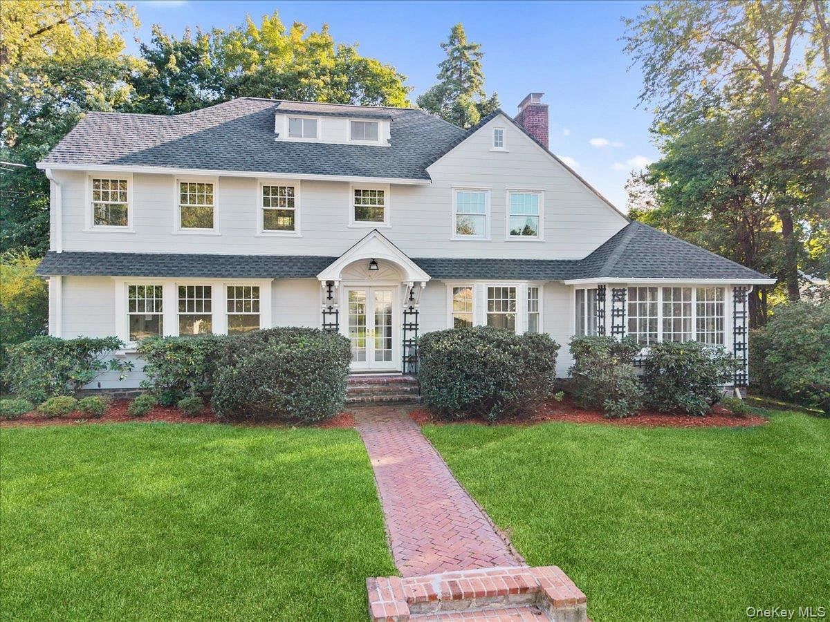 20 Whitfield Terrace