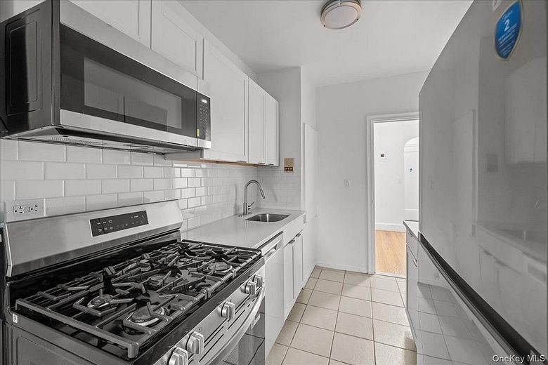 20 William Street #2G