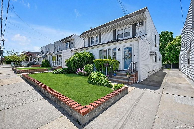 200-10 33rd Avenue