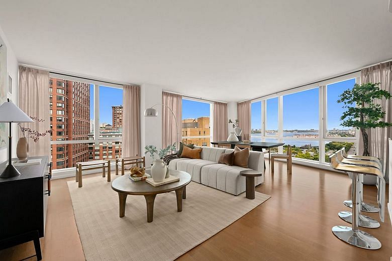 200 Chambers Street #15C