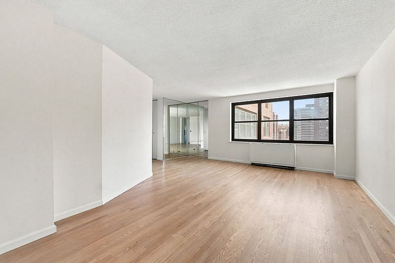 200 East 24th Street #1801