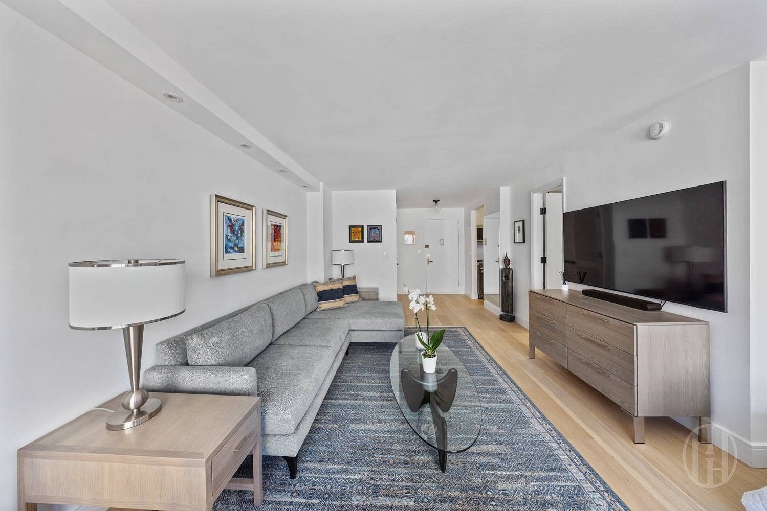 200 East 27th Street