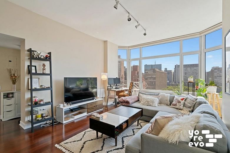 200 East 32nd Street #14A