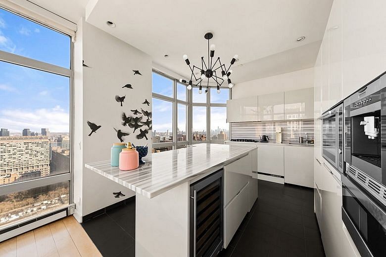 200 East 32nd Street #32E