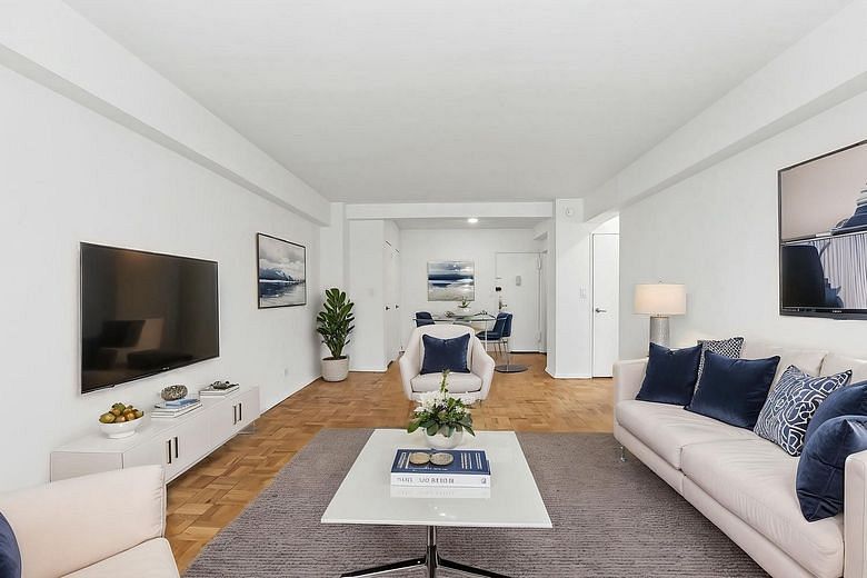 200 East 36th Street #5C