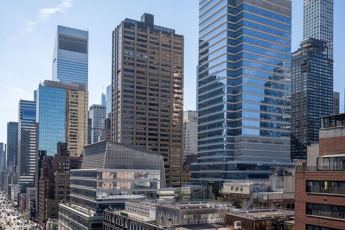 Image 1 of 17 for 200 East 61st Street #14B in Manhattan, New York, NY, 10065