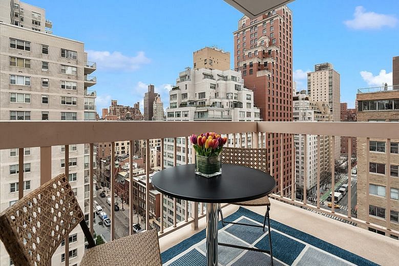 200 East 69th Street #16E