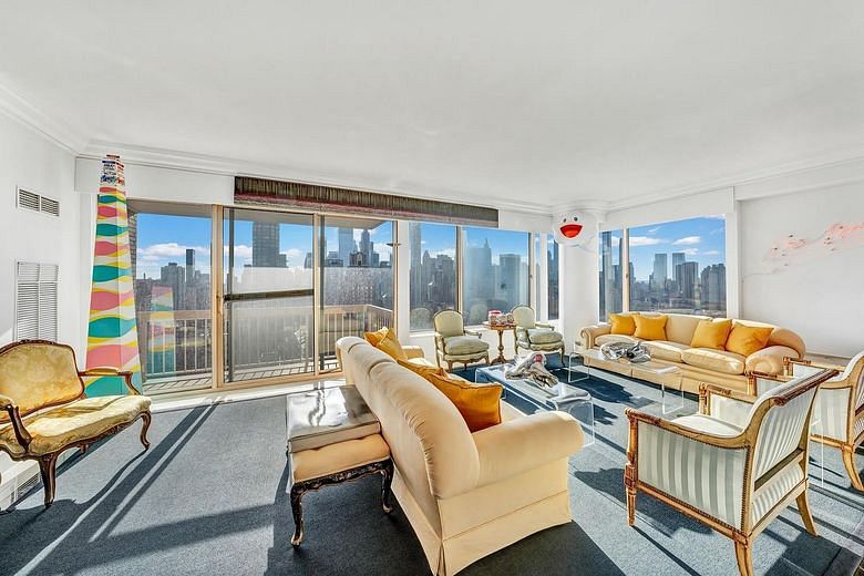 200 East 69th Street #34C