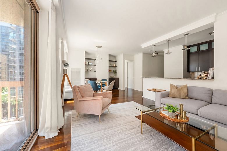 200 East 69th Street #7L