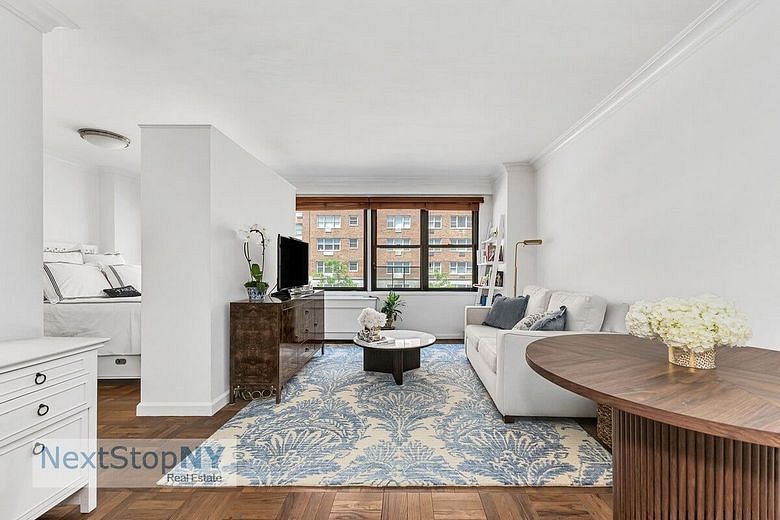 200 East 74th Street #3G
