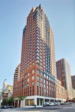 Image 1 of 26 for 200 East 95th Street #21B in Manhattan, New York, NY, 10128