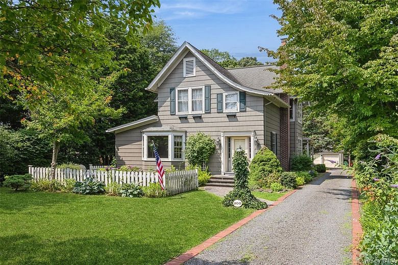 200 Greene Avenue