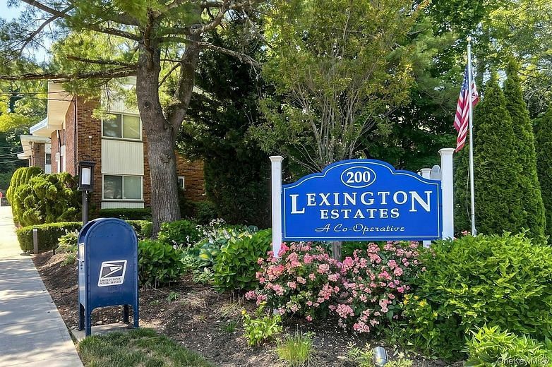 200 Lexington Avenue #8B