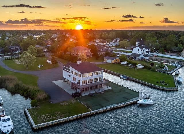 200 Lot A Clocks Boulevard