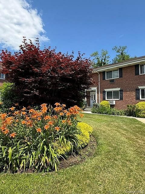 200 Merrick Road #F