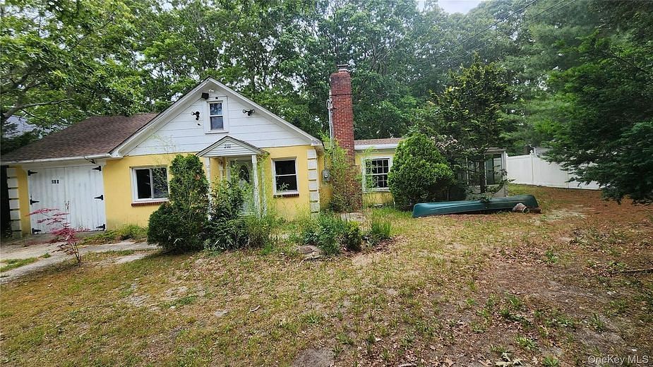 200 Oak Avenue
