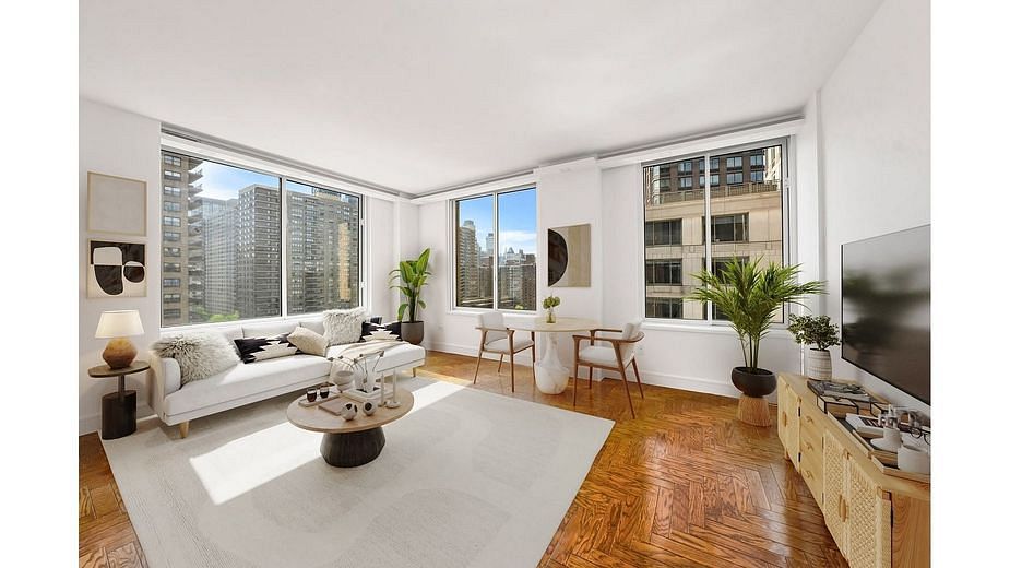 200 Riverside Boulevard #15E