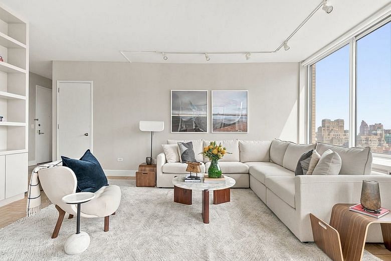200 Riverside Boulevard #25E