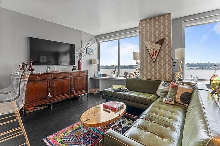 200 Riverside Boulevard #5L