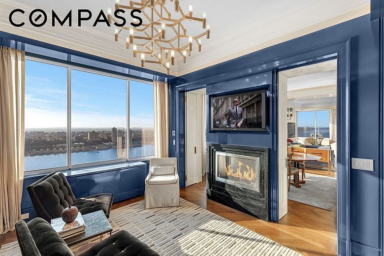 200 Riverside Boulevard #PH2B