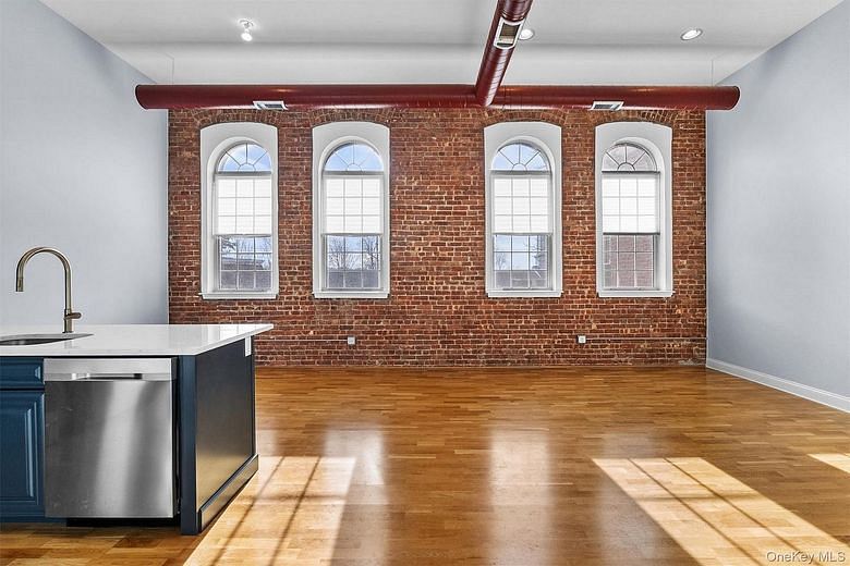 200 School House Road #4E