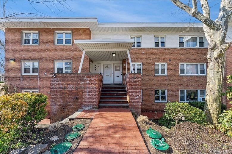 200 South Middle Neck Road #F6