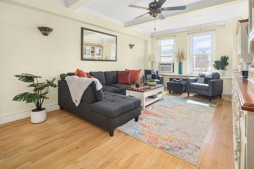 Image 1 of 10 for 200 West 108th Street #8F in Manhattan, NEW YORK, NY, 10025