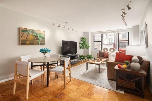 Image 1 of 11 for 200 West 79th Street #5P in Manhattan, NEW YORK, NY, 10024