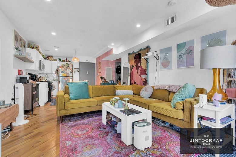 201 Chauncey Street
