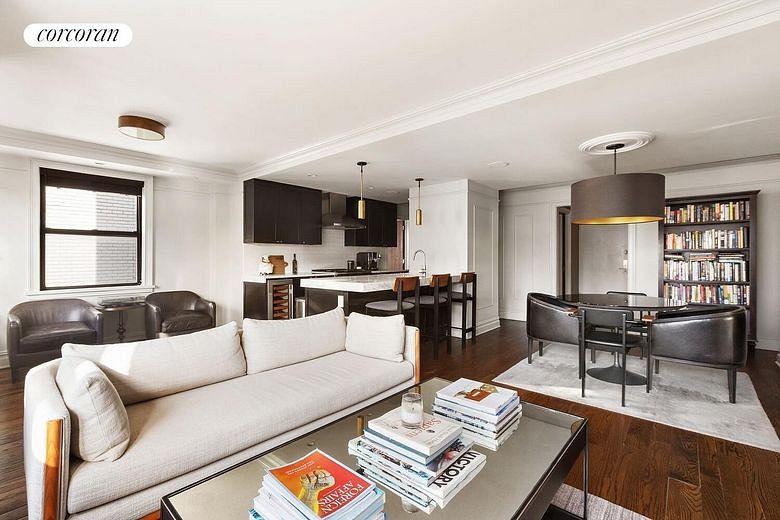 201 East 21st Street #16C