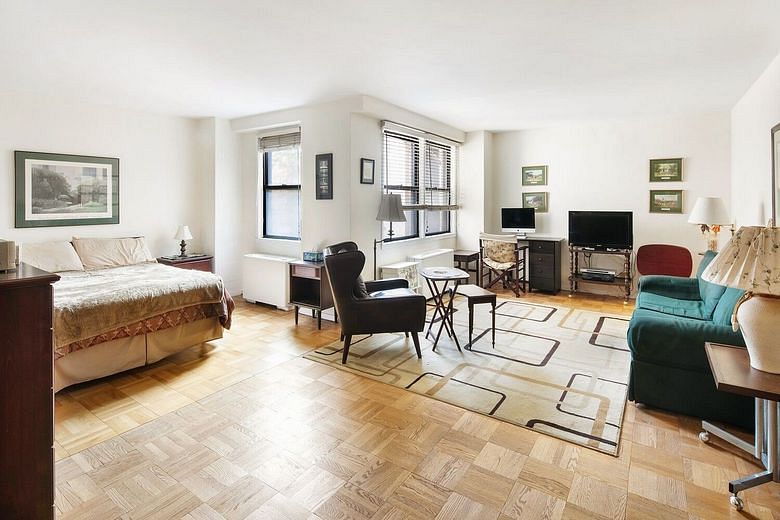 201 East 21st Street #5M