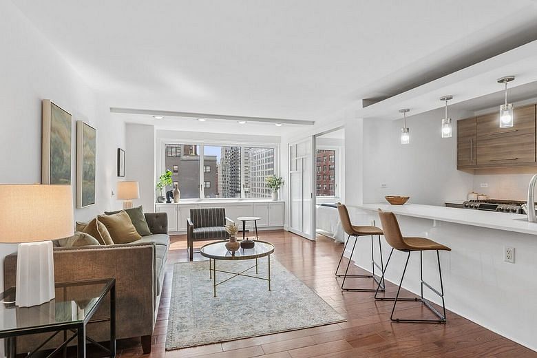 201 East 25th Street #10D