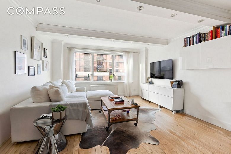 201 East 25th Street #7F