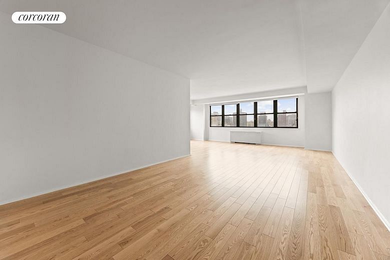 201 East 28th Street #16AB