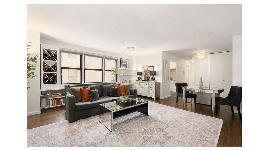 201 East 28th Street #7R