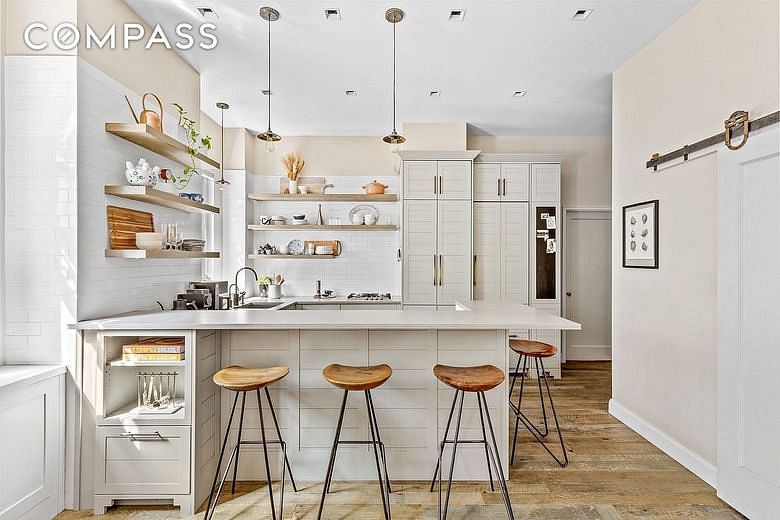 201 West 16th Street #1A