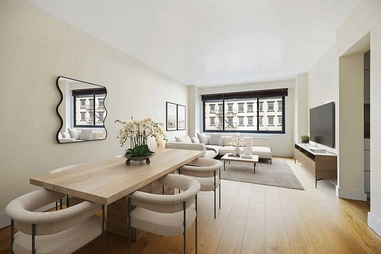 201 West 21st Street #5D