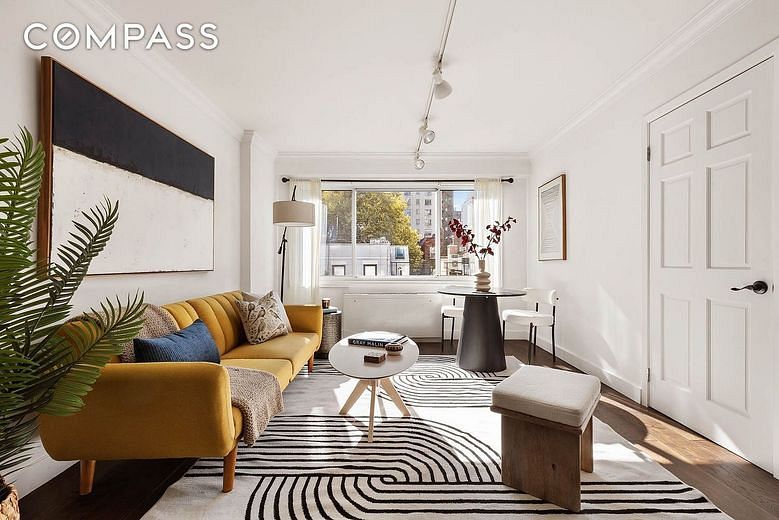 201 West 21st Street #5J