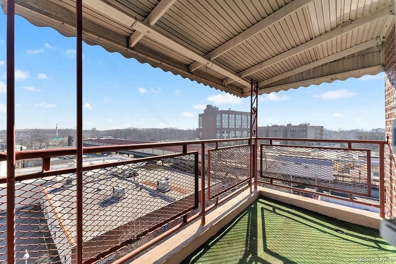 2015 Saint Paul Avenue #6I