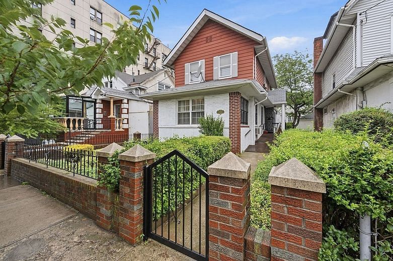 2019 Avenue R