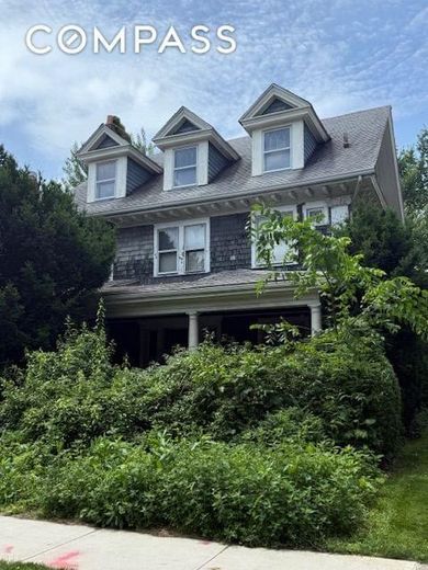 202 Marlborough Road