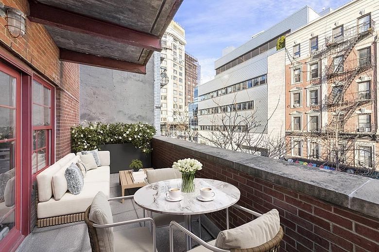 202 Spring Street #3