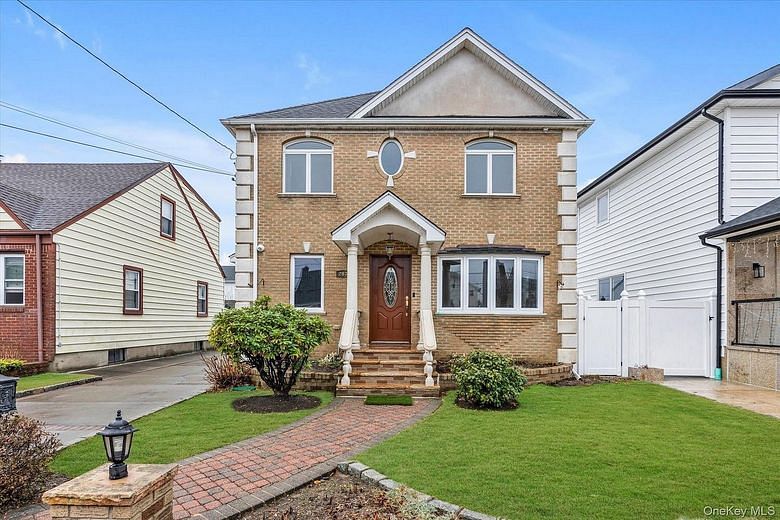 203 Pershing Parkway