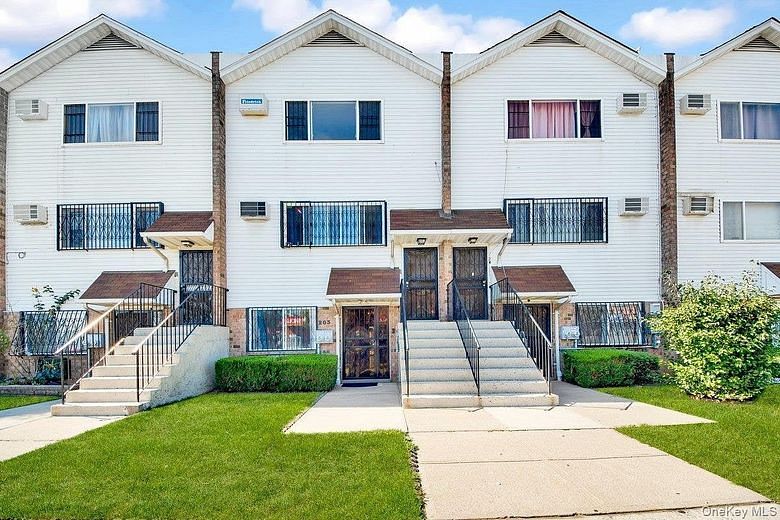 203 White Plains Road