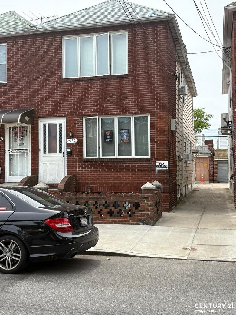 2032 West 4th Street