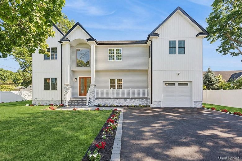 204 Old Country Road
