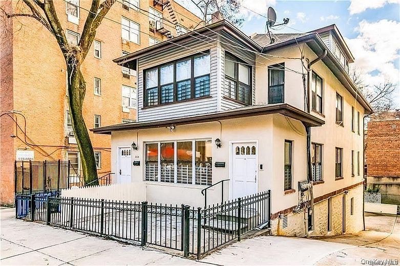 204 W 260th Street